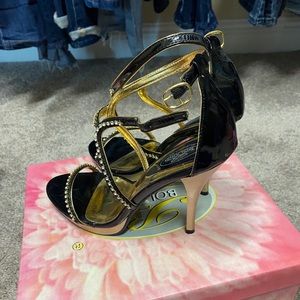 Bolaro By Summer Rio | Black/Gold